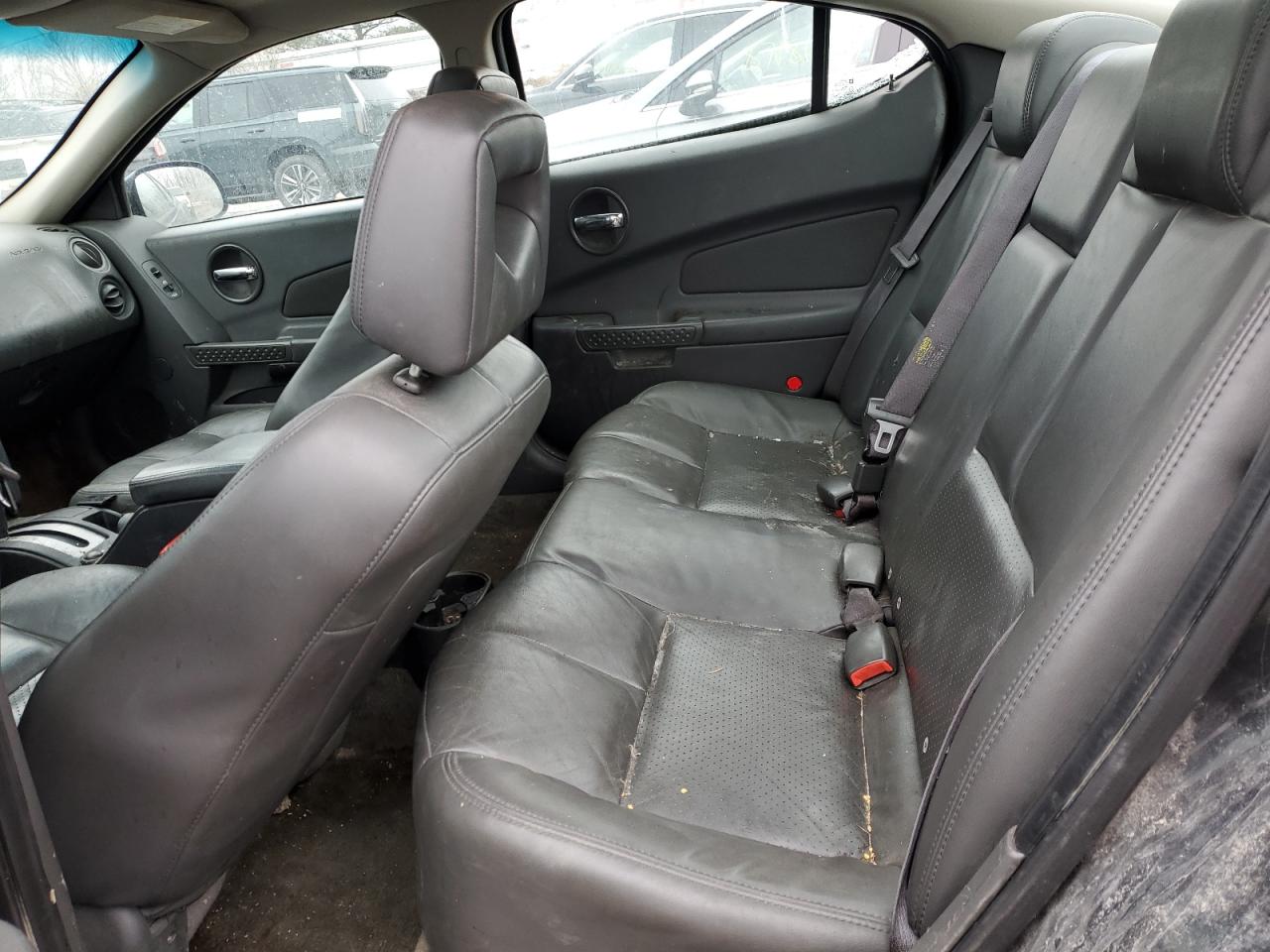 2005 Pontiac Grand Prix - Image 10