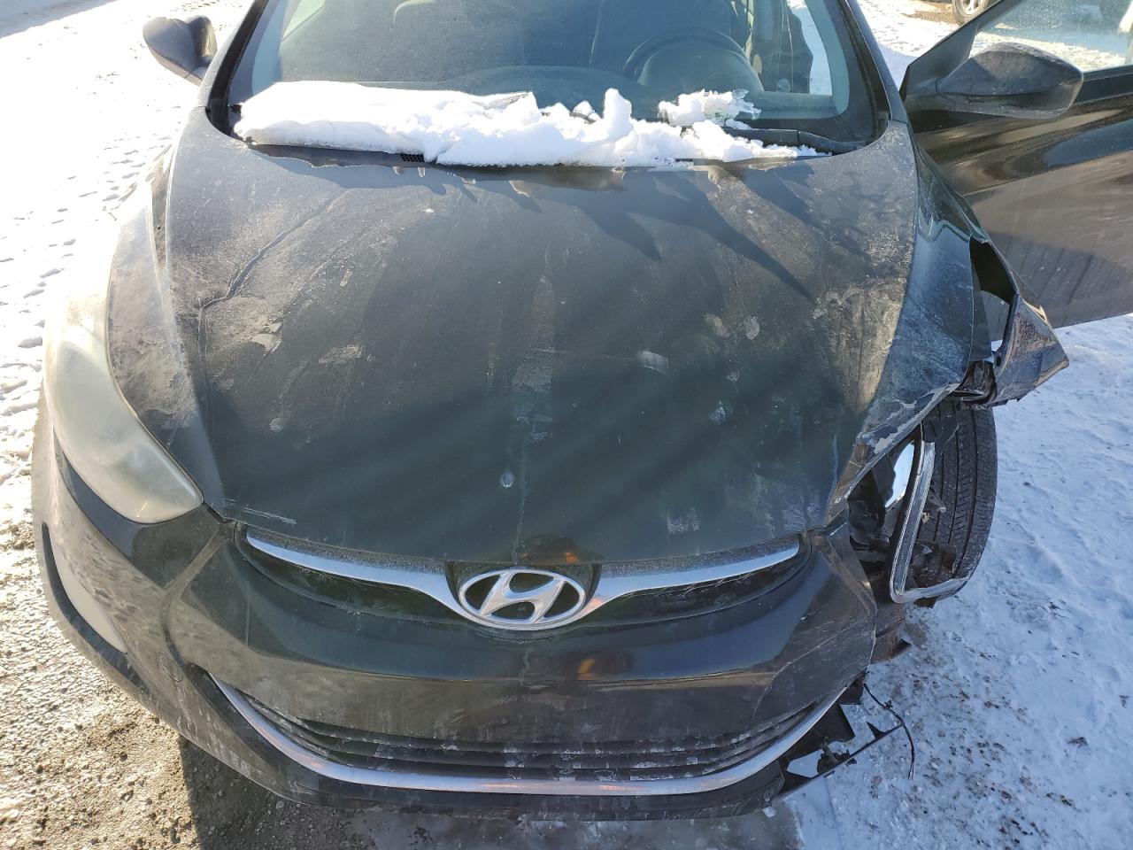 2012 Hyundai Elantra - Image 11