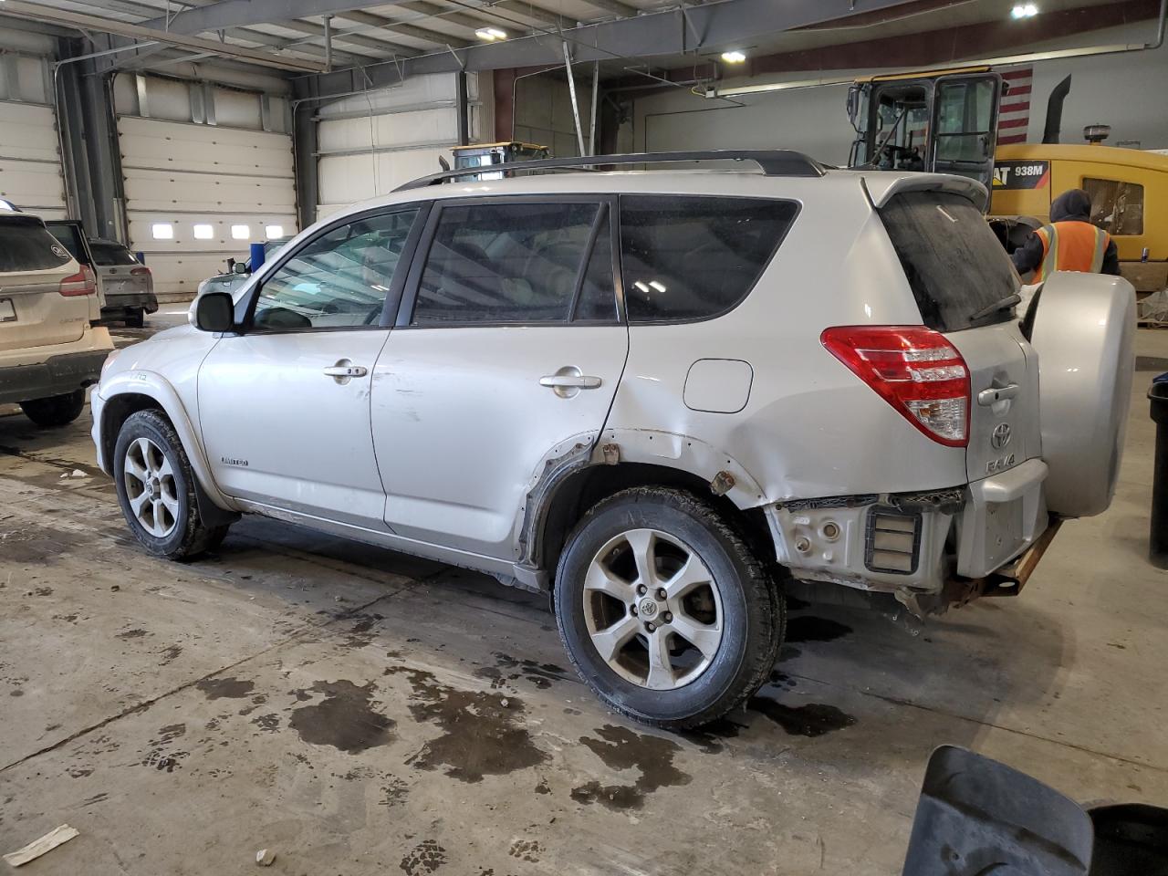 2011 Toyota RAV 4 - Image 2
