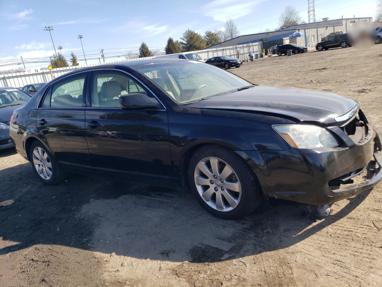 2007 Toyota Avalon - Image 4