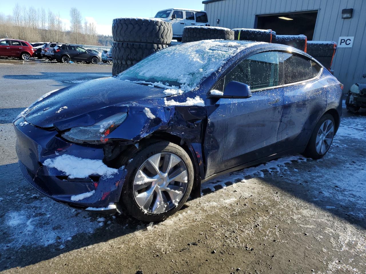 2024 Tesla Model Y продається в Arlington, WA - Front End