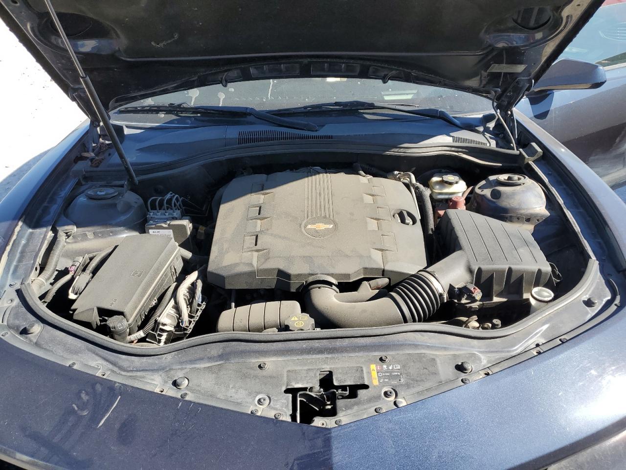 2013 Chevrolet Camaro - Image 11