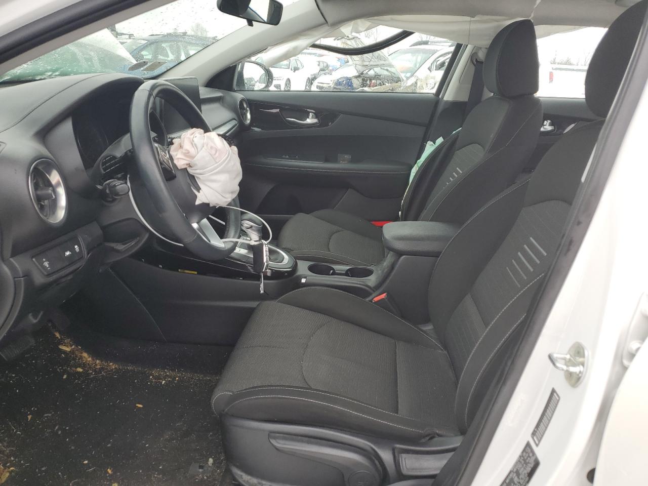 2019 Kia Forte - Image 7