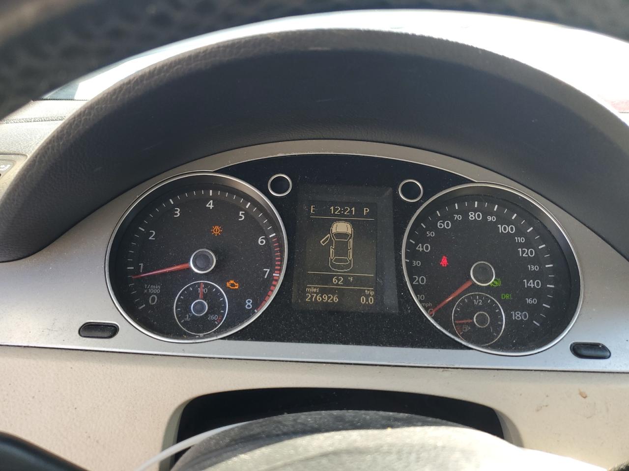 2009 Volkswagen Passat CC - Image 9