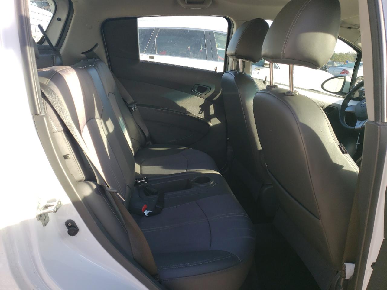 2015 Chevrolet Spark - Image 10