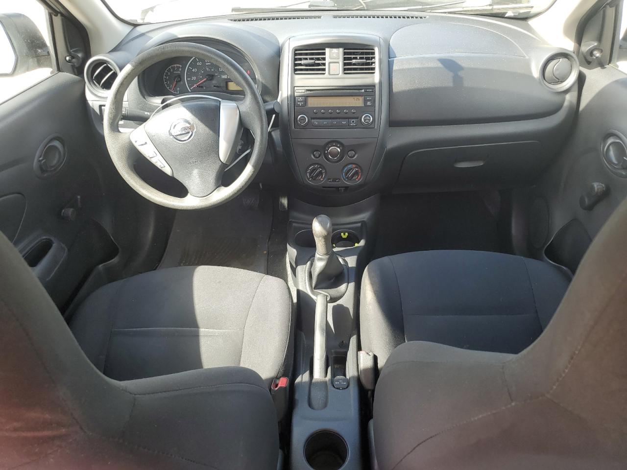 2015 Nissan Versa - Image 8