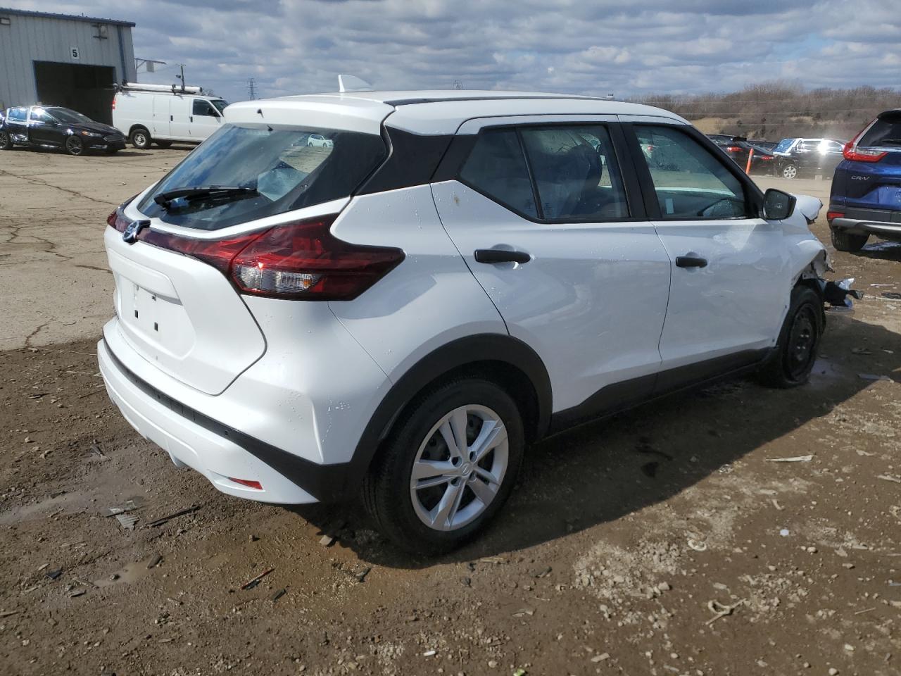 2021 Nissan Kicks - Image 3