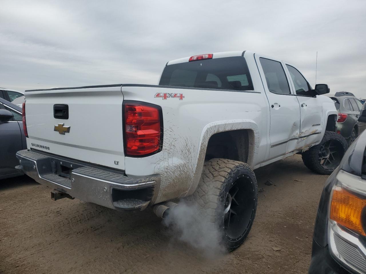 2015 Chevrolet Silverado - Image 3