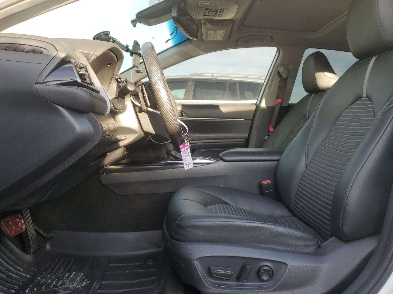 2019 Toyota Camry - Image 7
