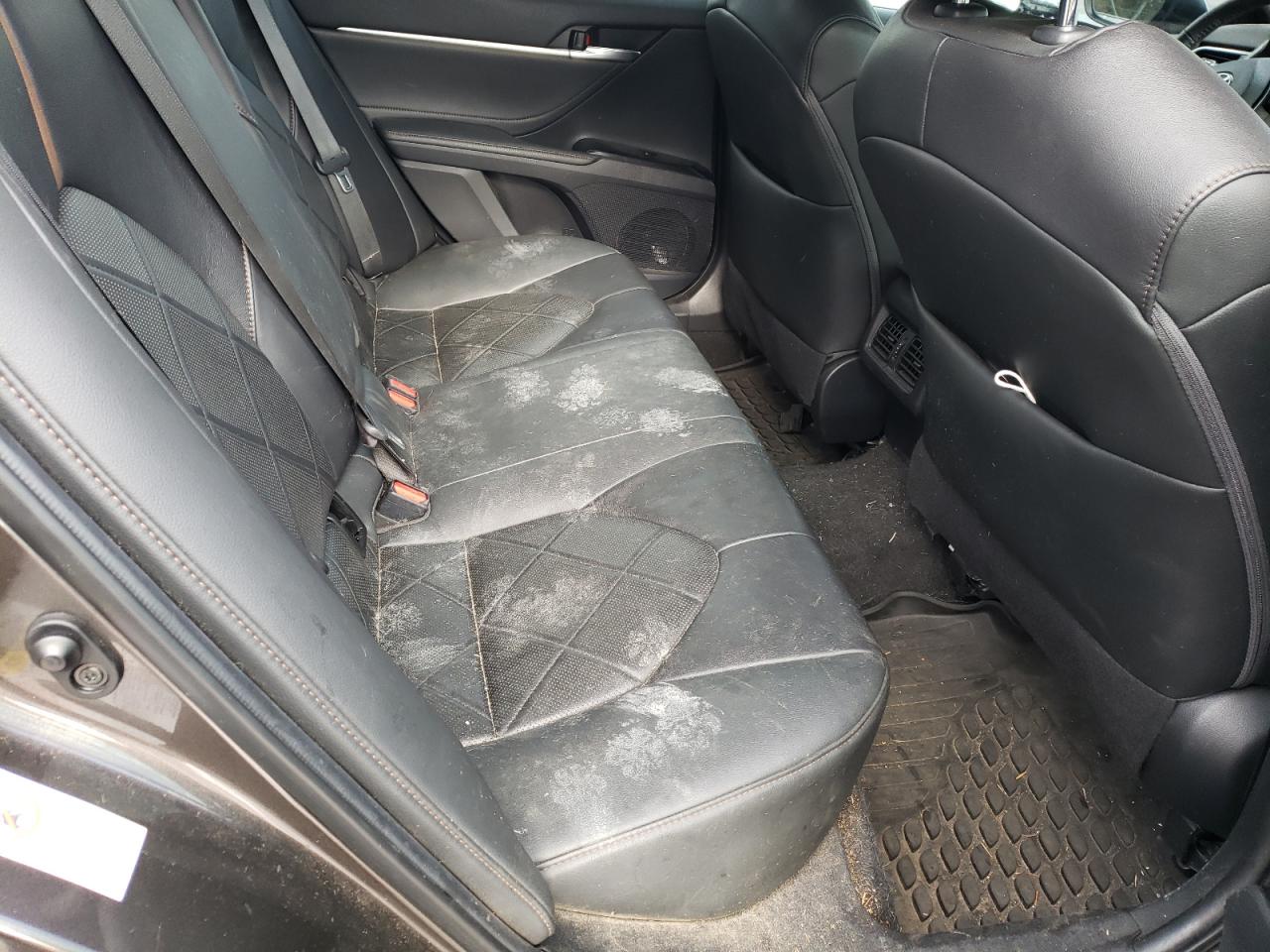 2018 Toyota Camry - Image 10