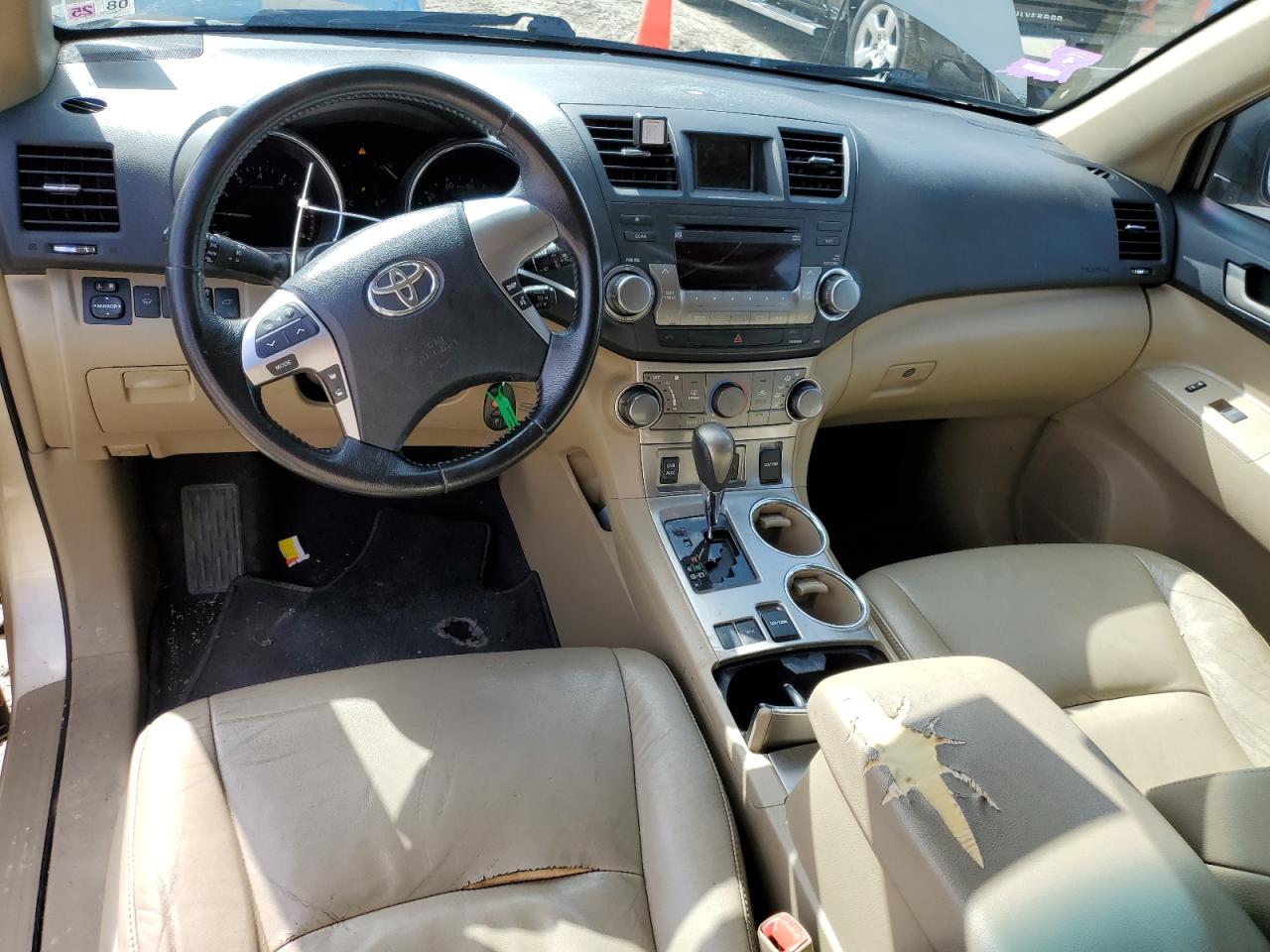 2011 Toyota Highlander - Image 8