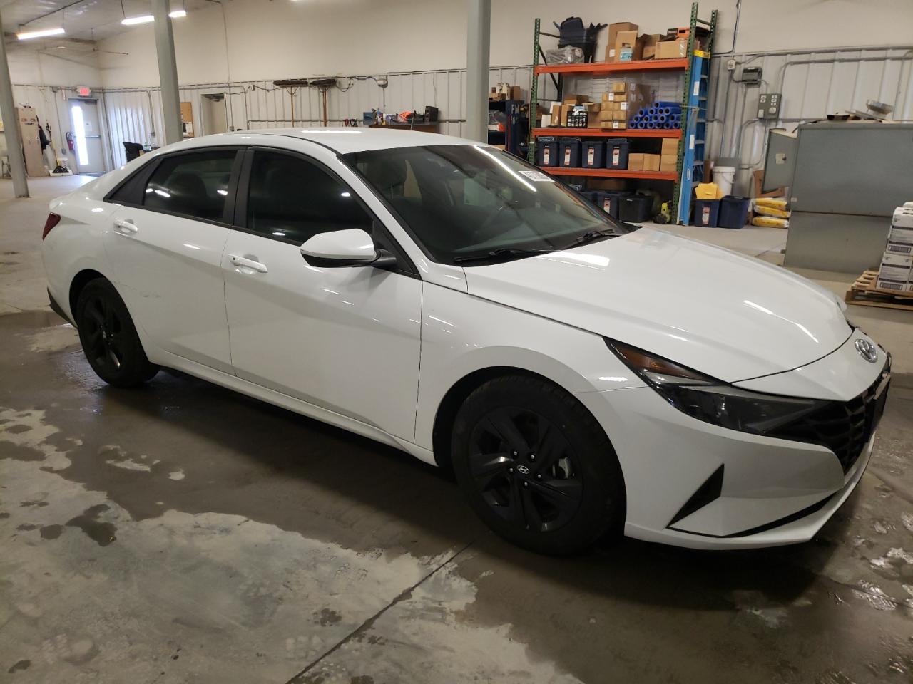 2021 Hyundai Elantra - Image 4