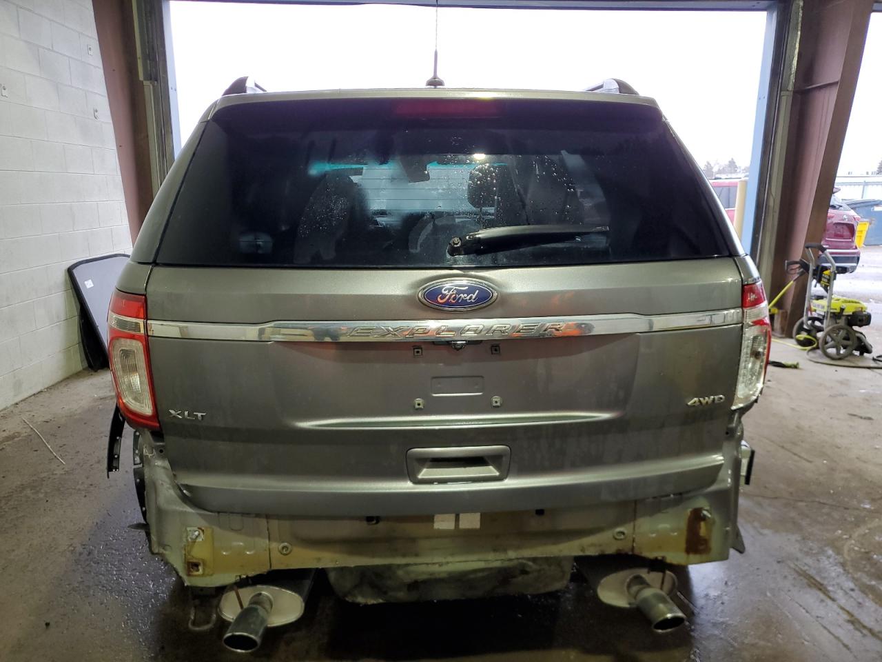 2011 Ford Explorer - Image 6