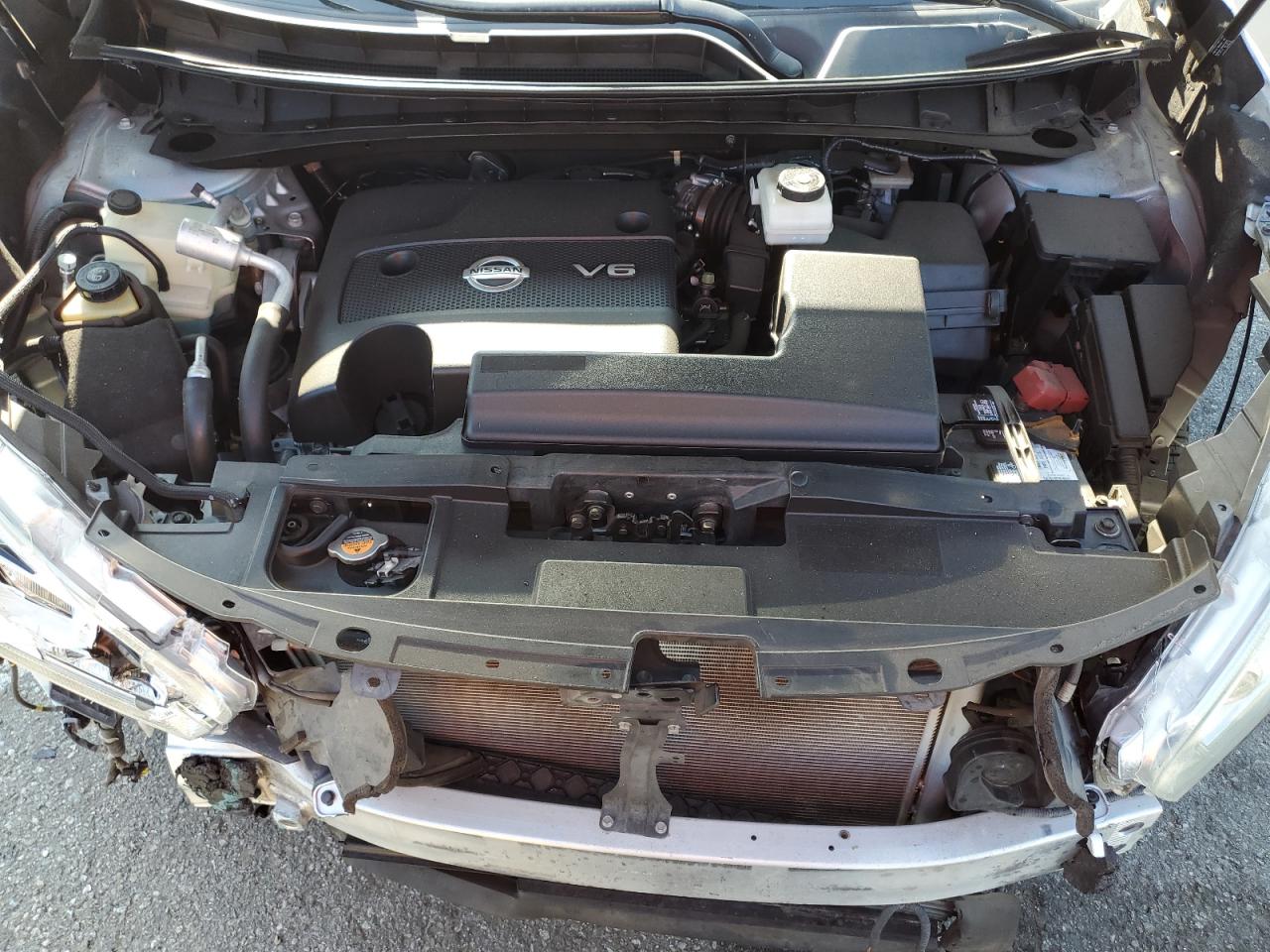 2015 Nissan Murano - Image 14