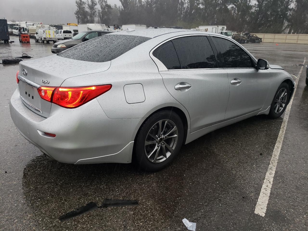 2017 Infiniti Q50 - Image 3