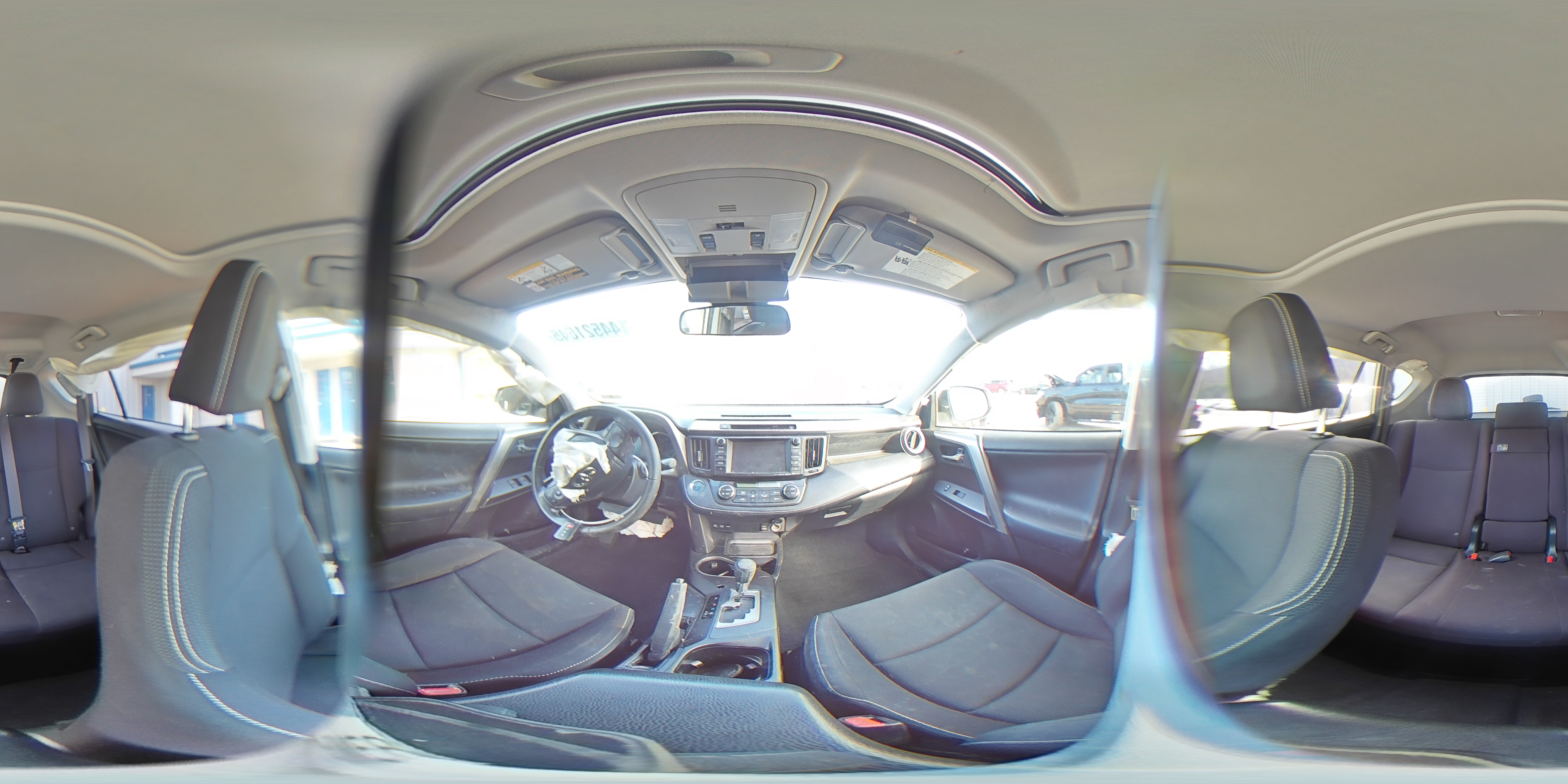 2016 Toyota RAV 4 - Image 14