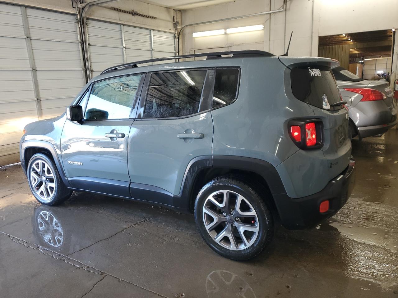 2018 Jeep Renegade - Image 2