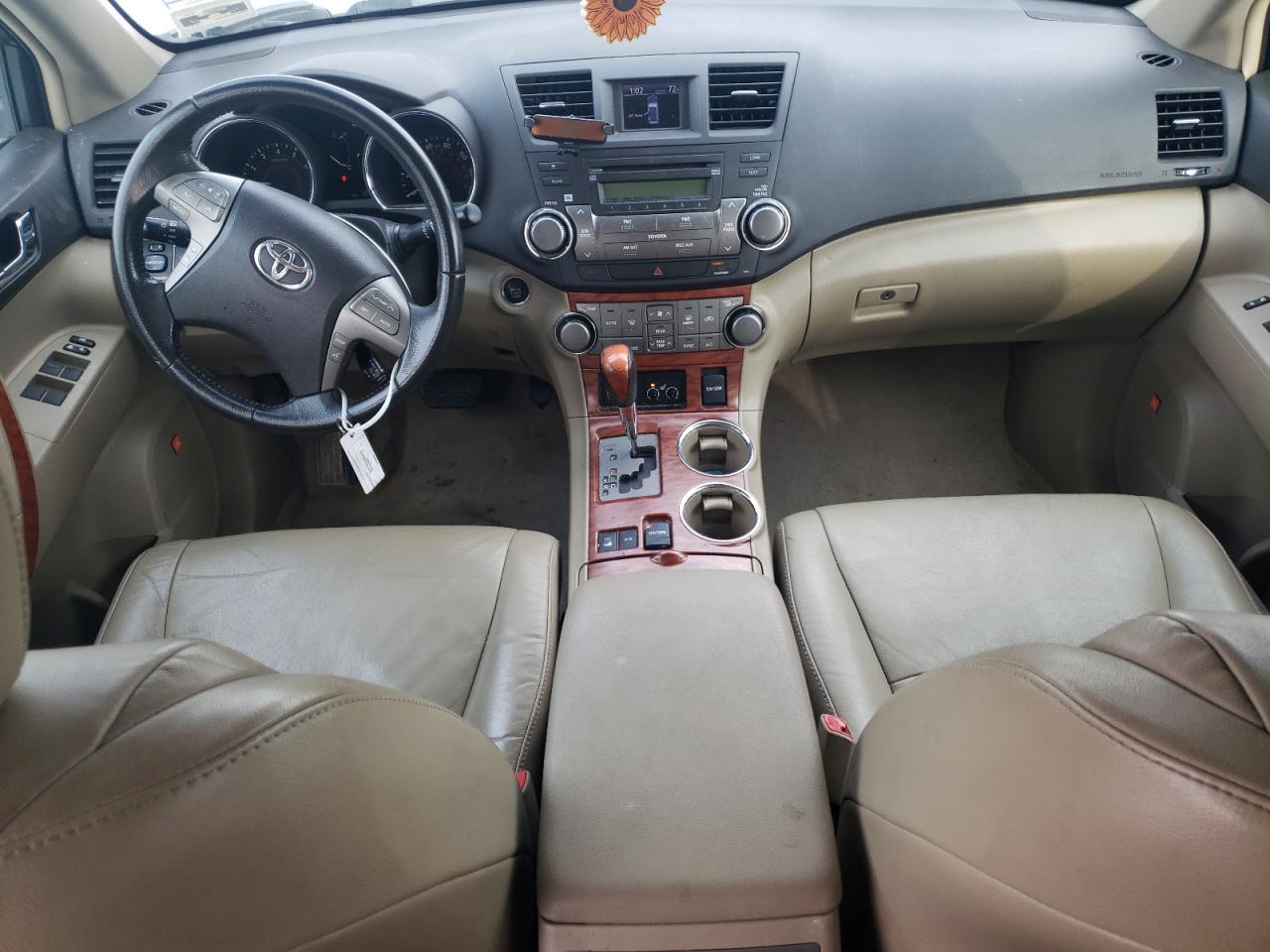 2010 Toyota Highlander - Image 8
