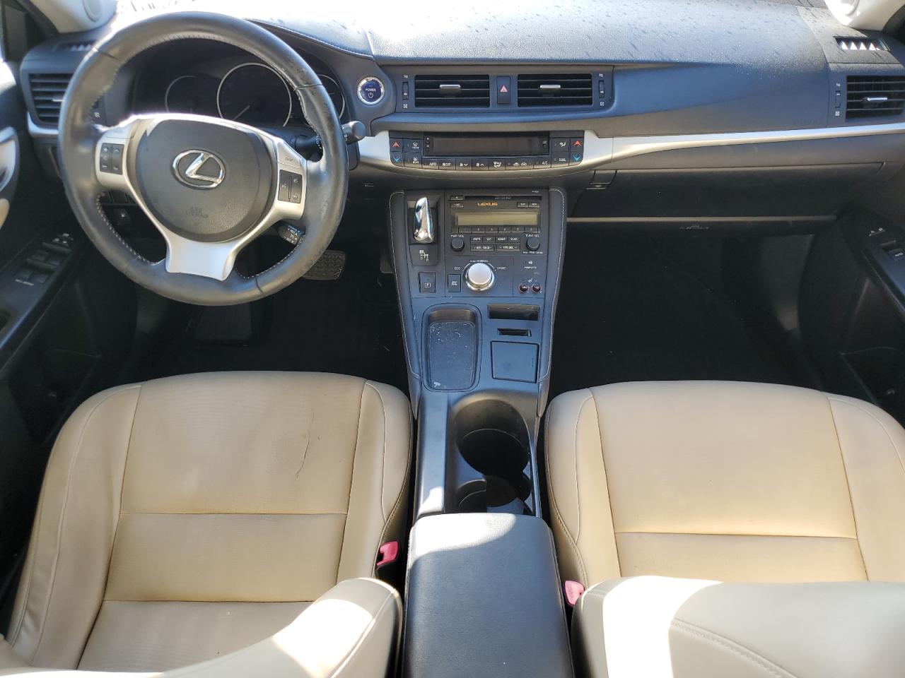2011 Lexus CT - Image 8