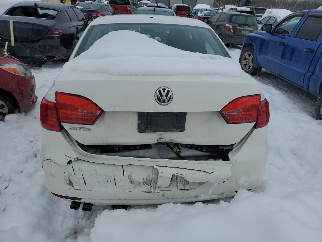 2014 Volkswagen Jetta - Image 6