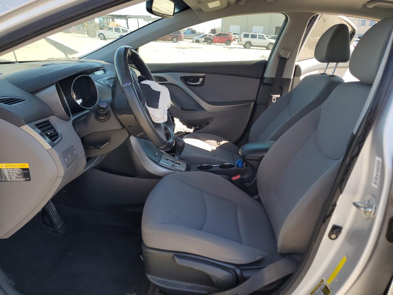 2013 Hyundai Elantra - Image 7