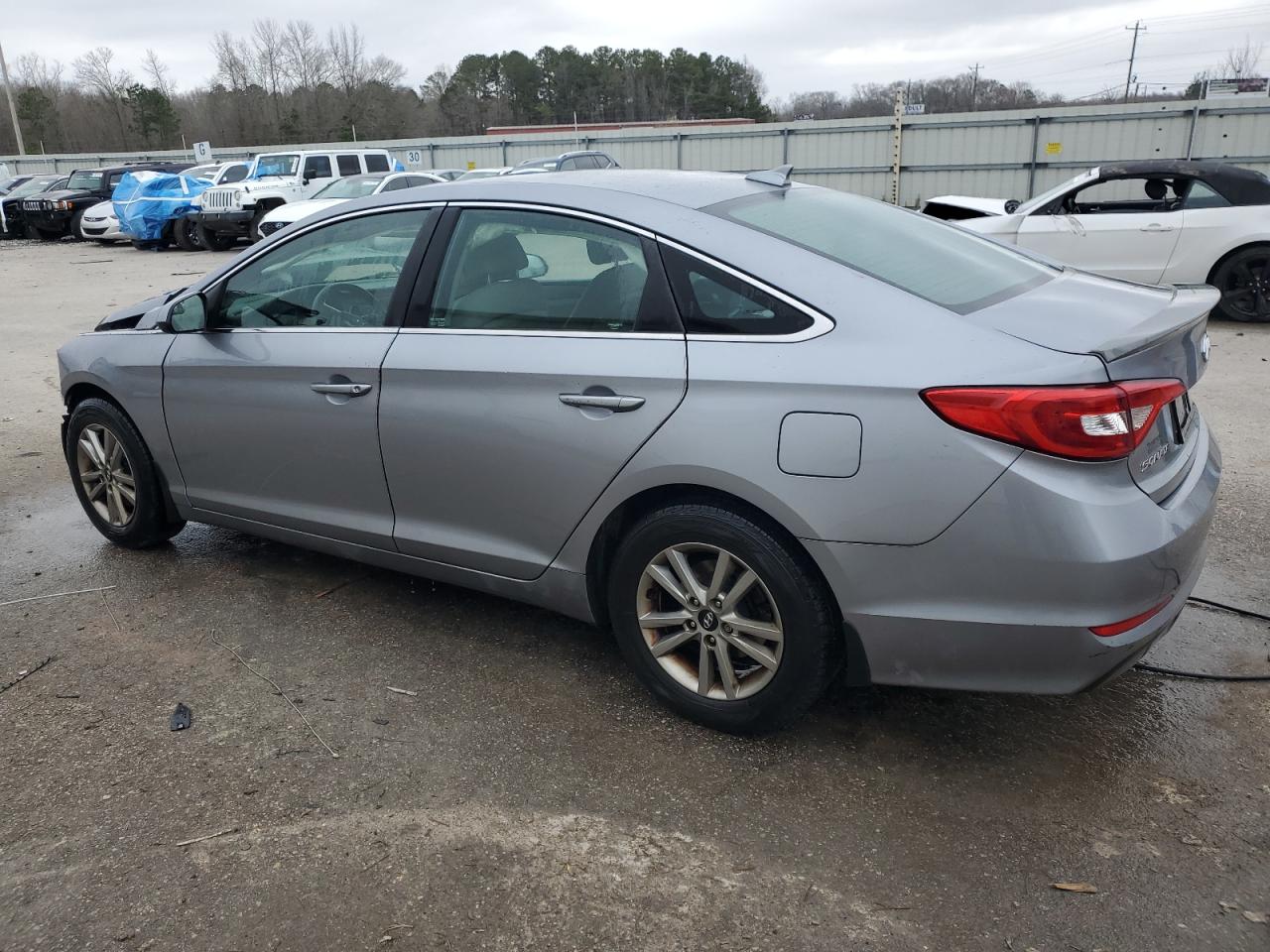 2015 Hyundai Sonata - Image 2