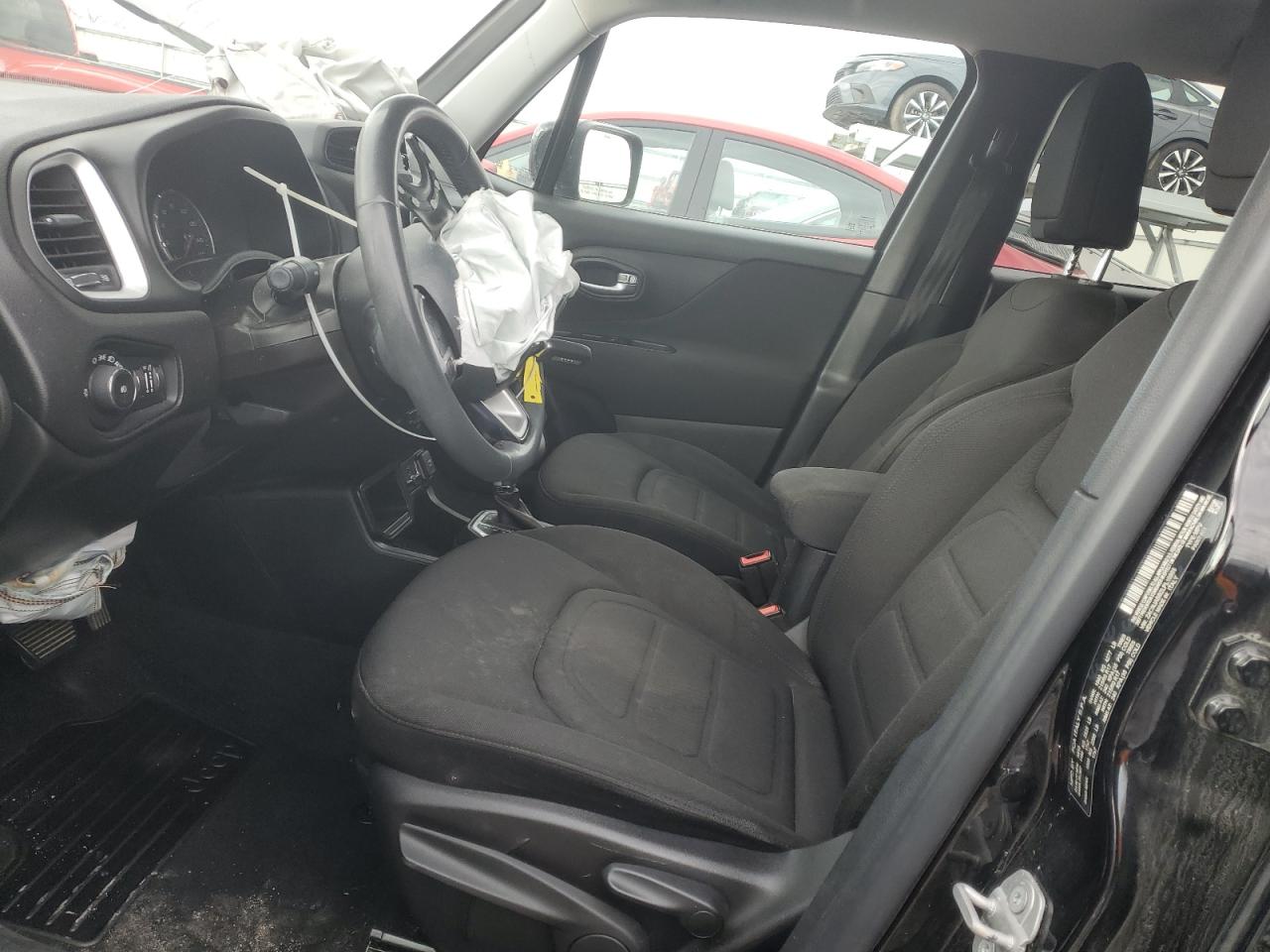 2020 Jeep Renegade - Image 7