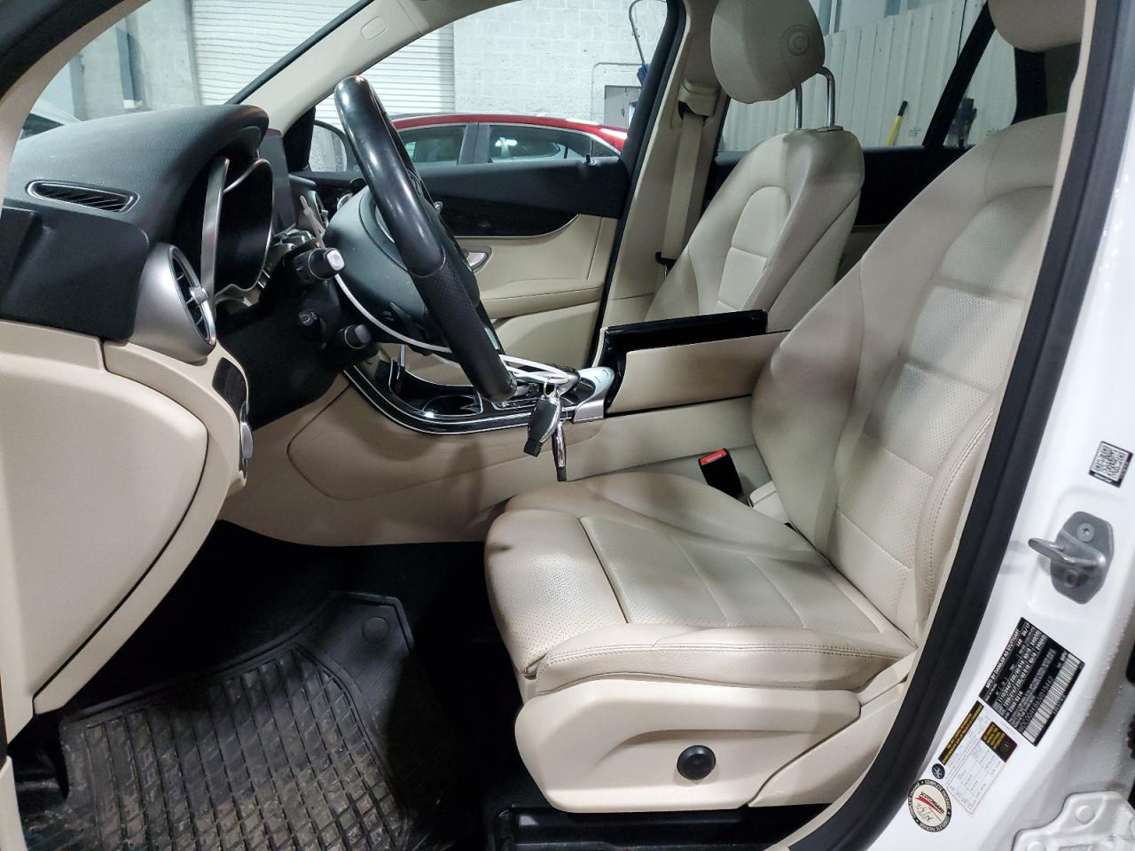 2018 Mercedes-Benz GLC - Image 7