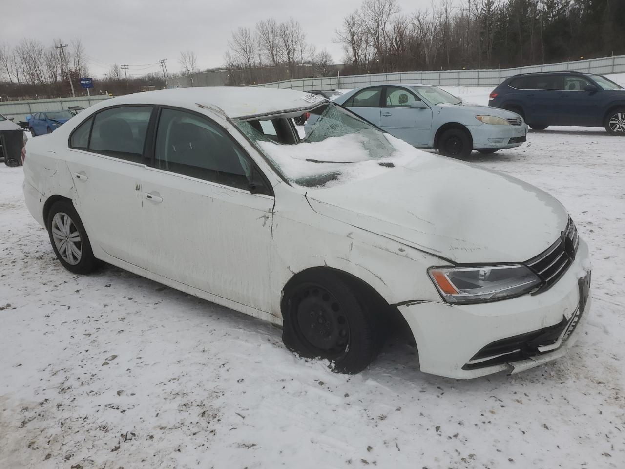 2017 Volkswagen Jetta - Image 4