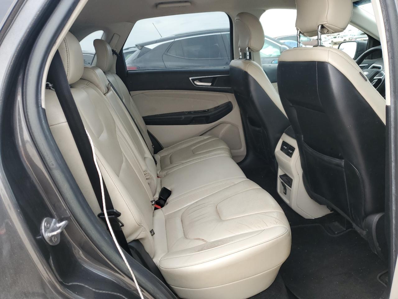 2018 Ford Edge - Image 11