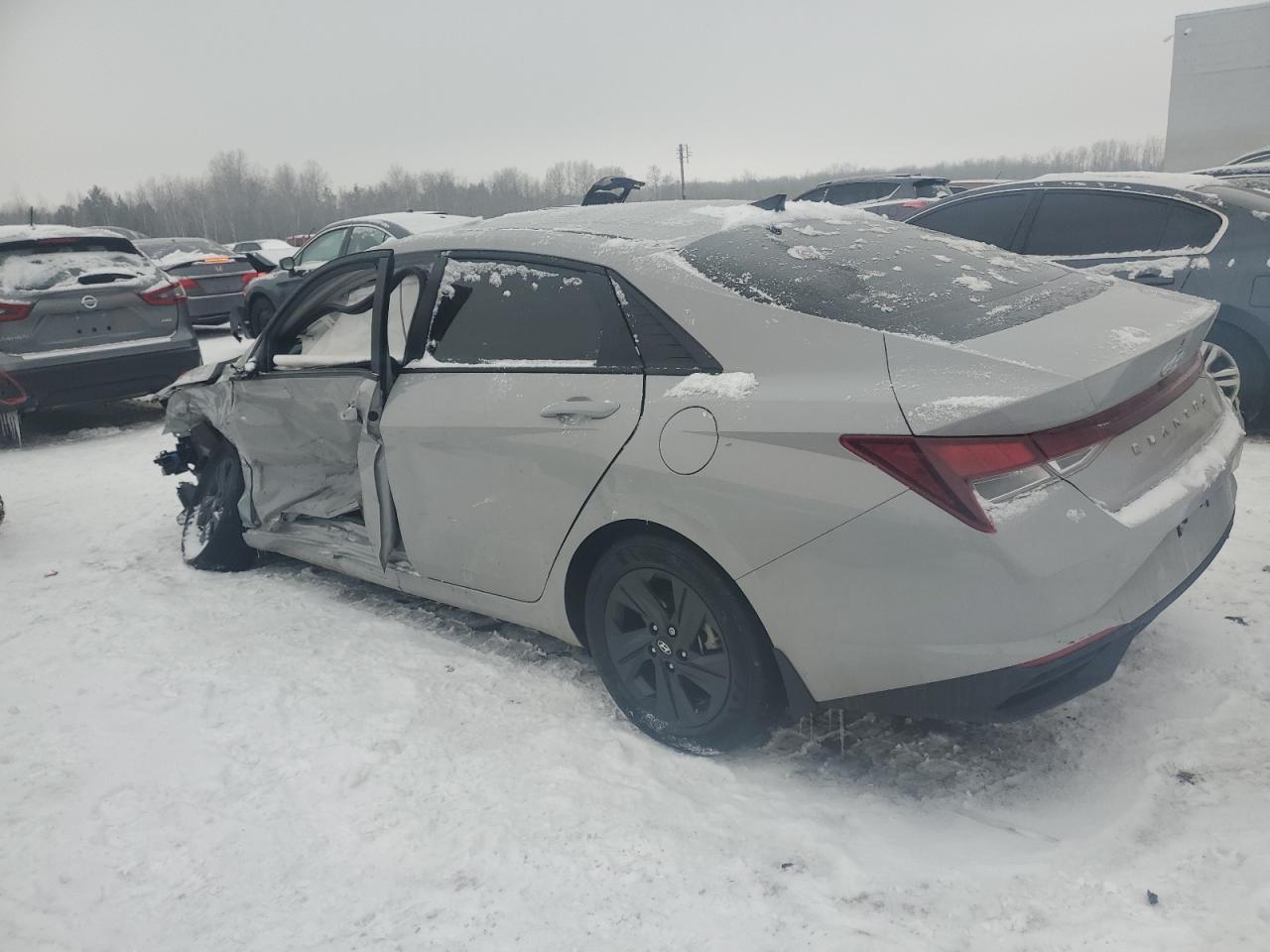 2023 Hyundai Elantra - Image 2