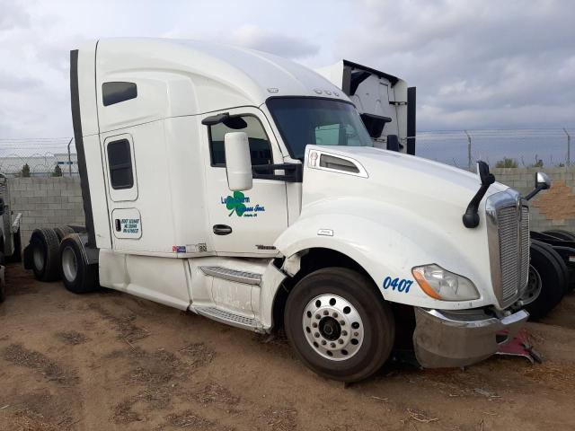 2017 Kenworth Construction T680