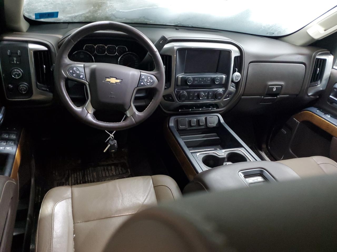 2017 Chevrolet Silverado - Image 8