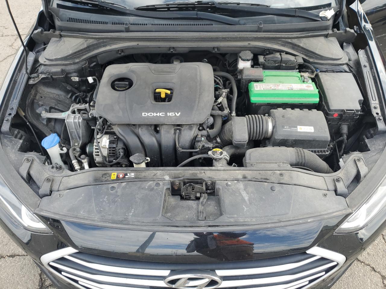 2018 Hyundai Elantra - Image 12