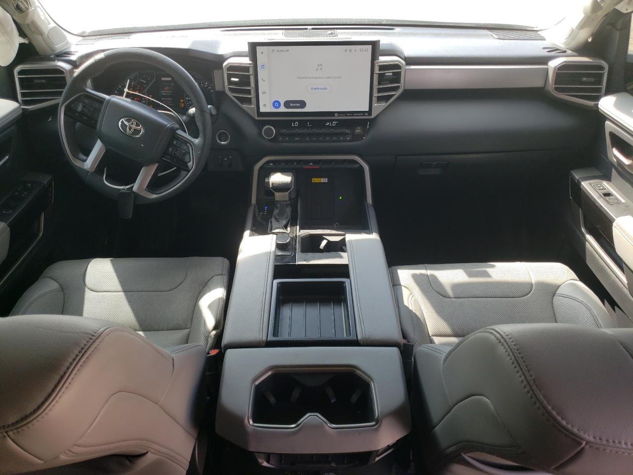 2023 Toyota Tundra - Image 8