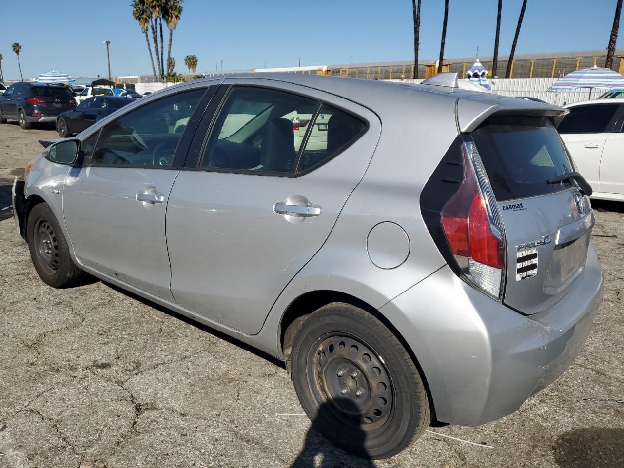 2016 Toyota Prius - Image 2