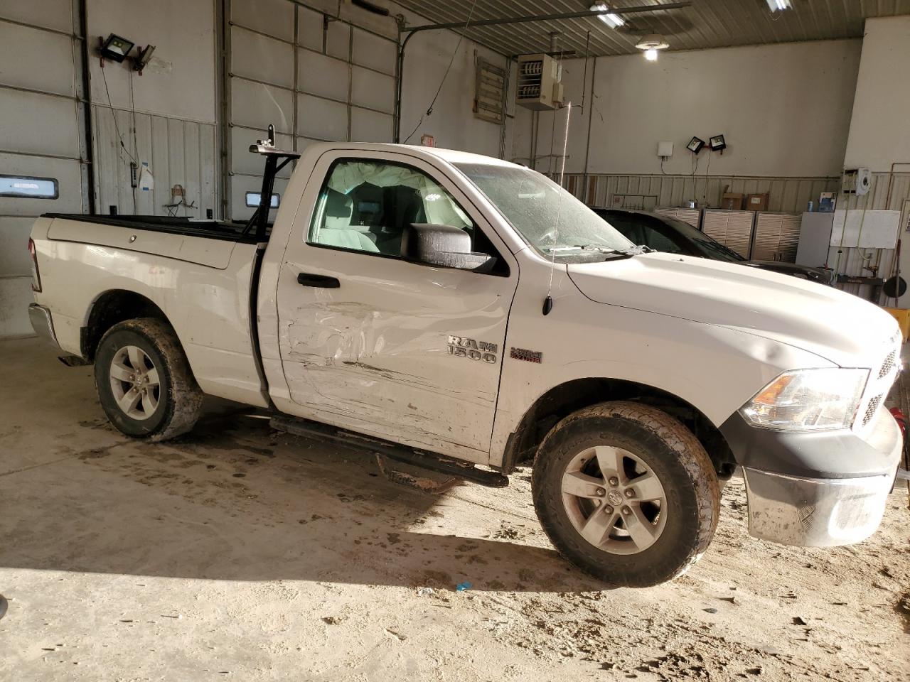 2016 RAM 1500 - Image 4