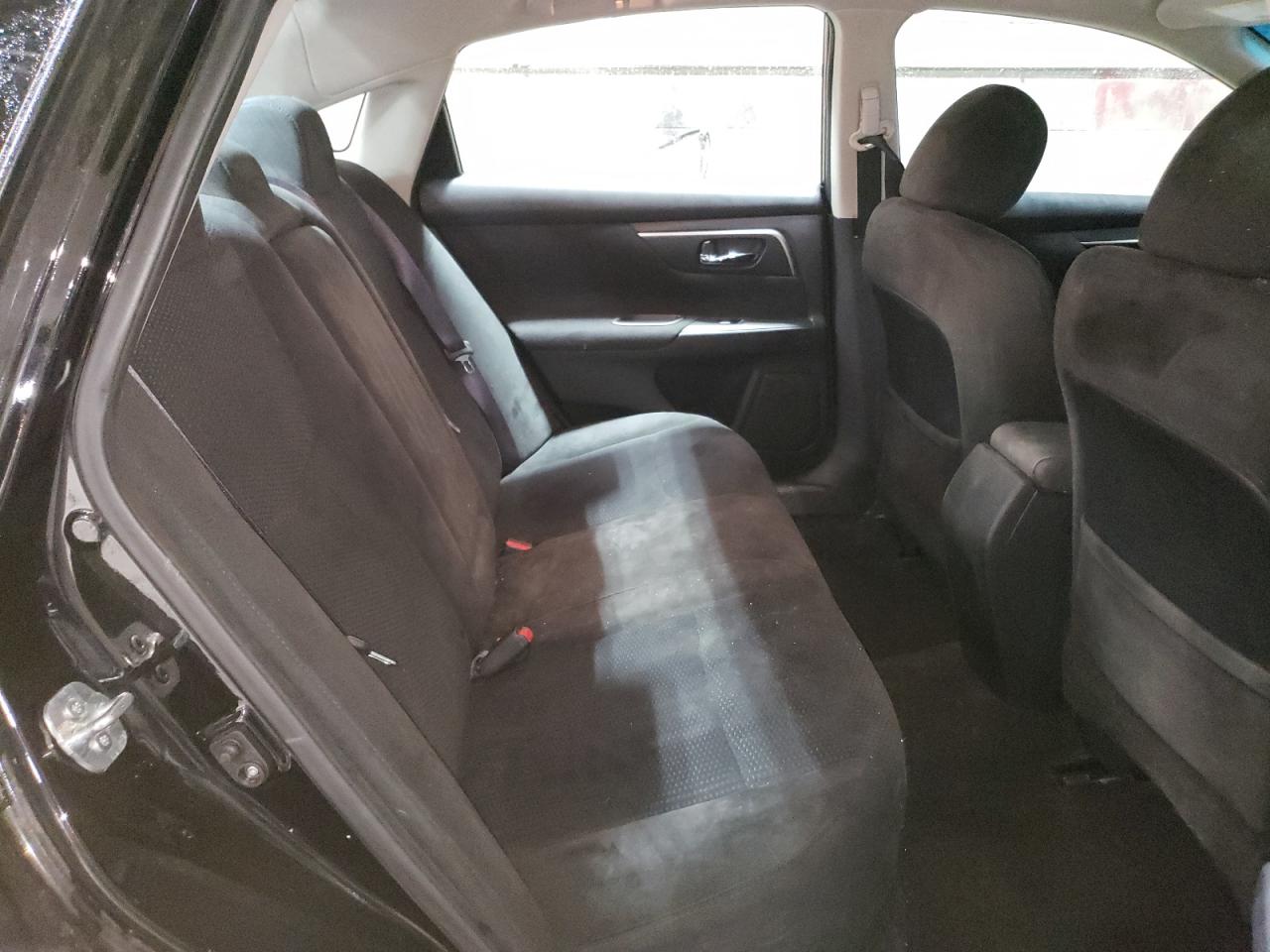 2015 Nissan Altima - Image 10