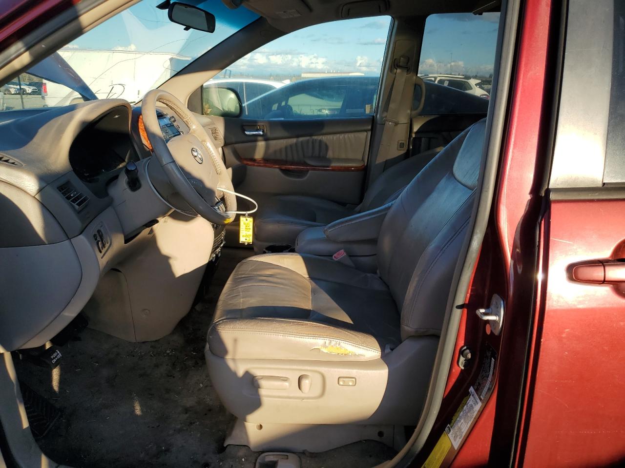 2006 Toyota Sienna - Image 7