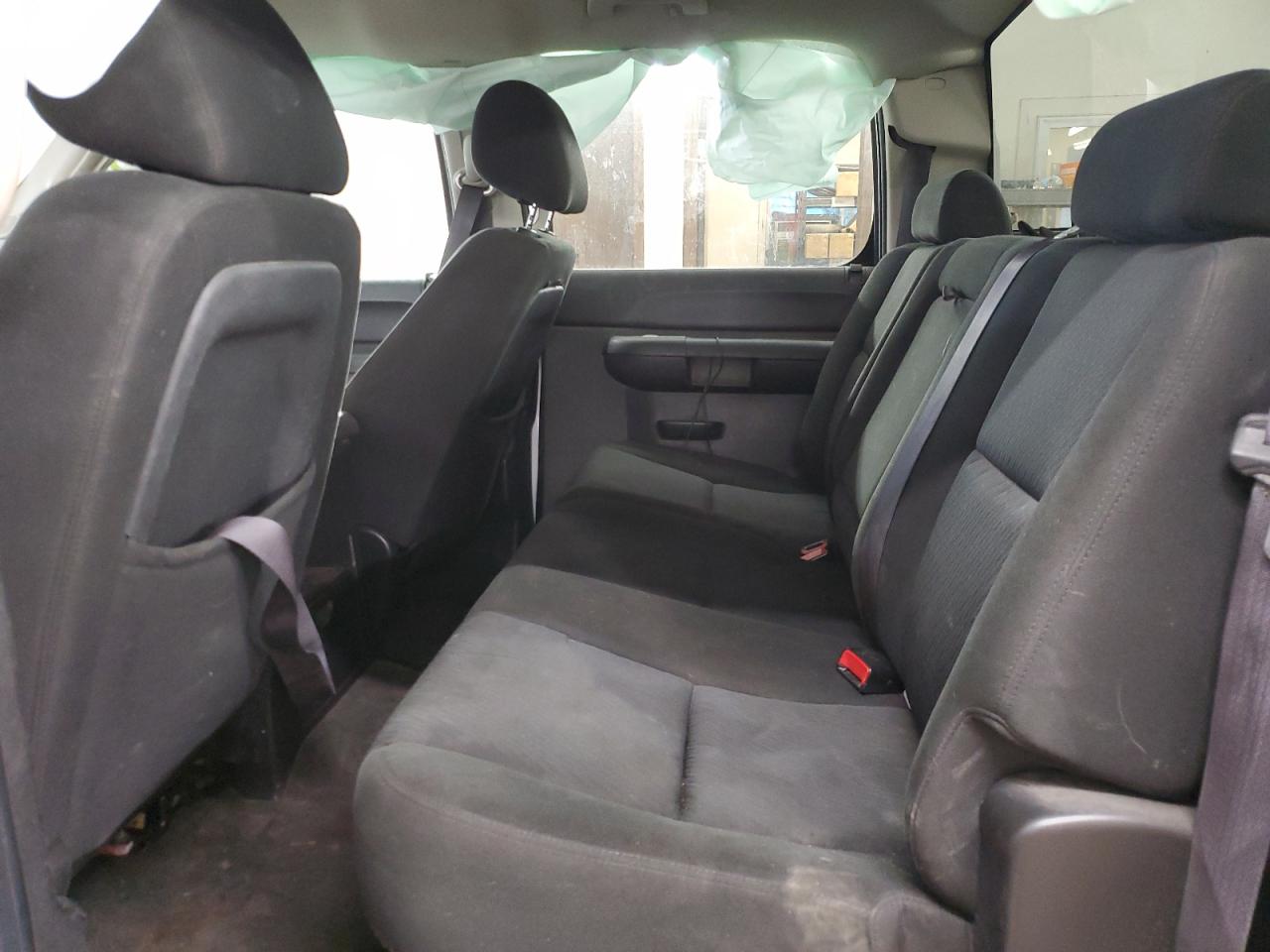 2010 GMC Sierra - Image 10
