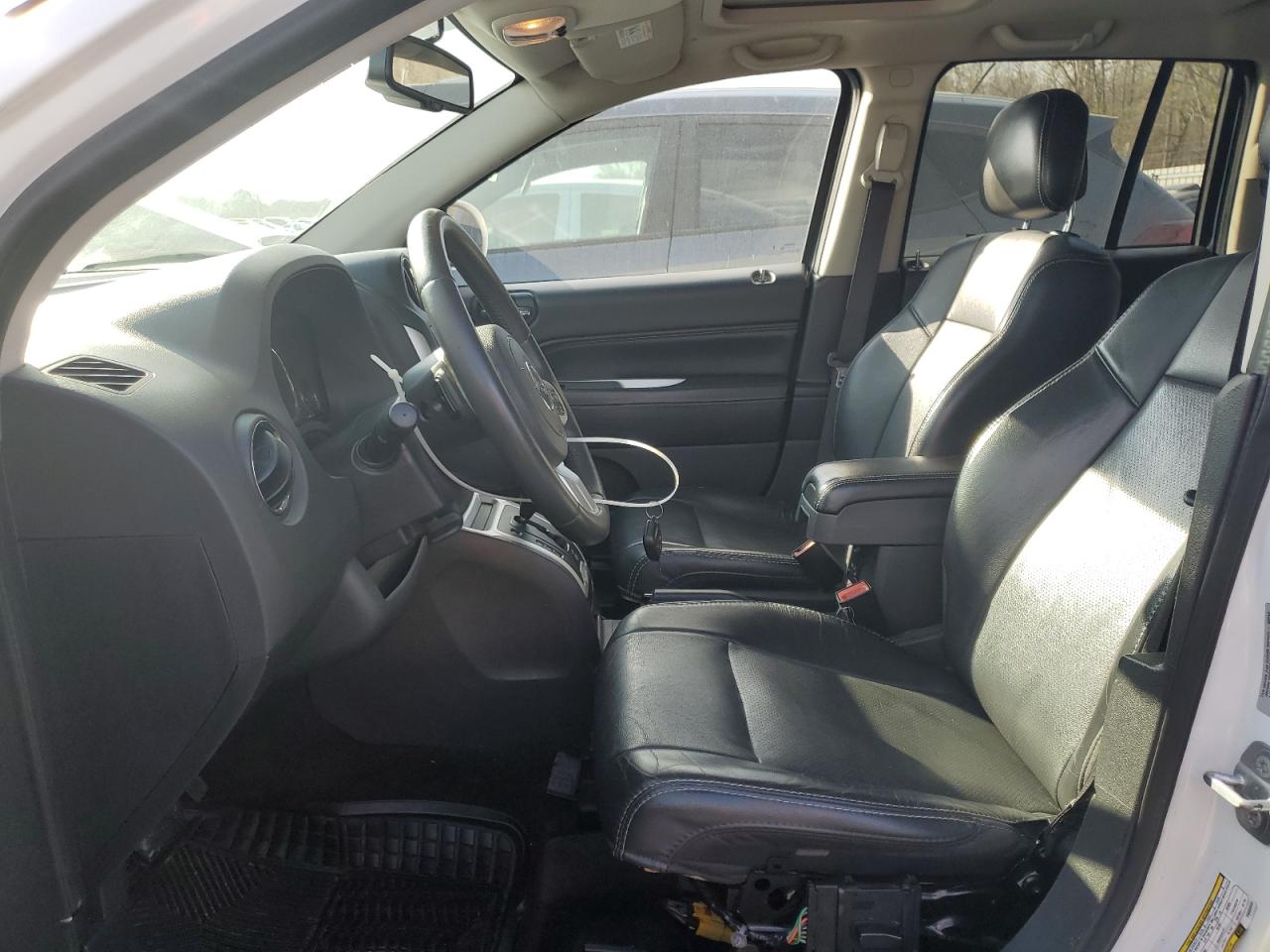 2015 Jeep Compass - Image 7