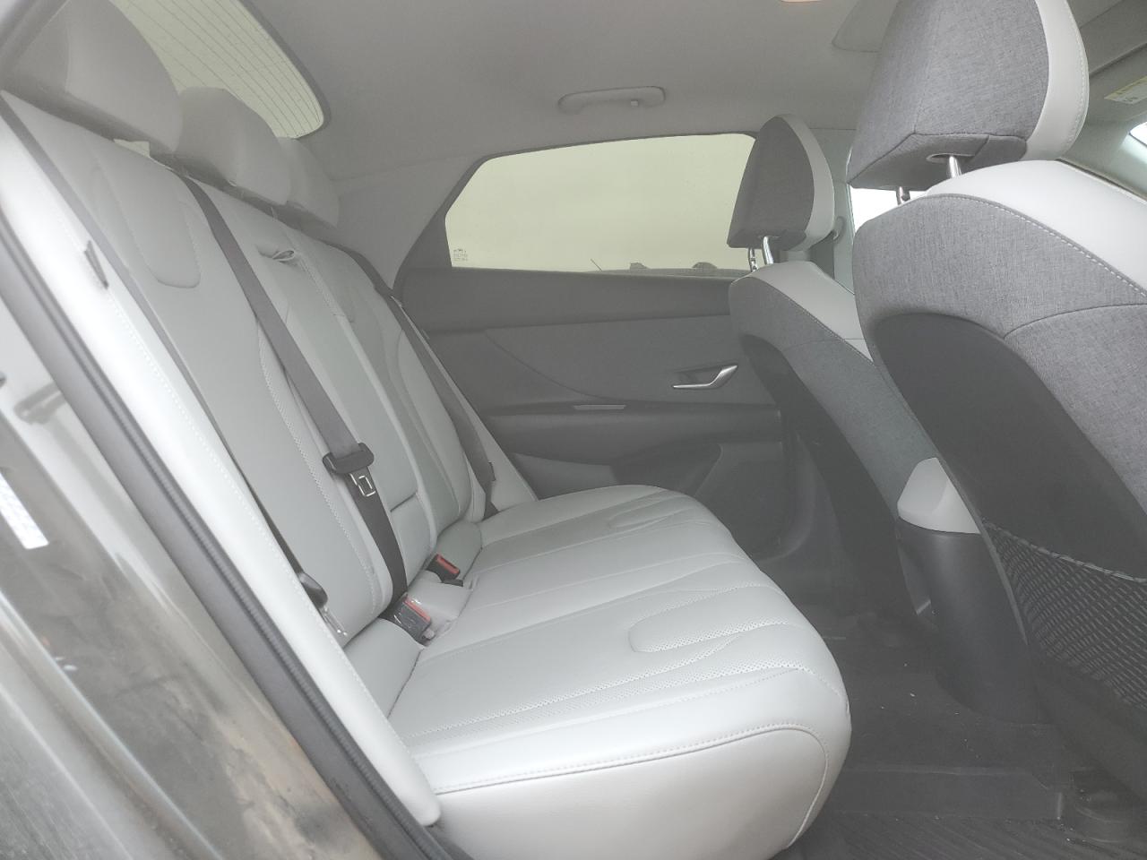 2024 Hyundai Elantra - Image 10