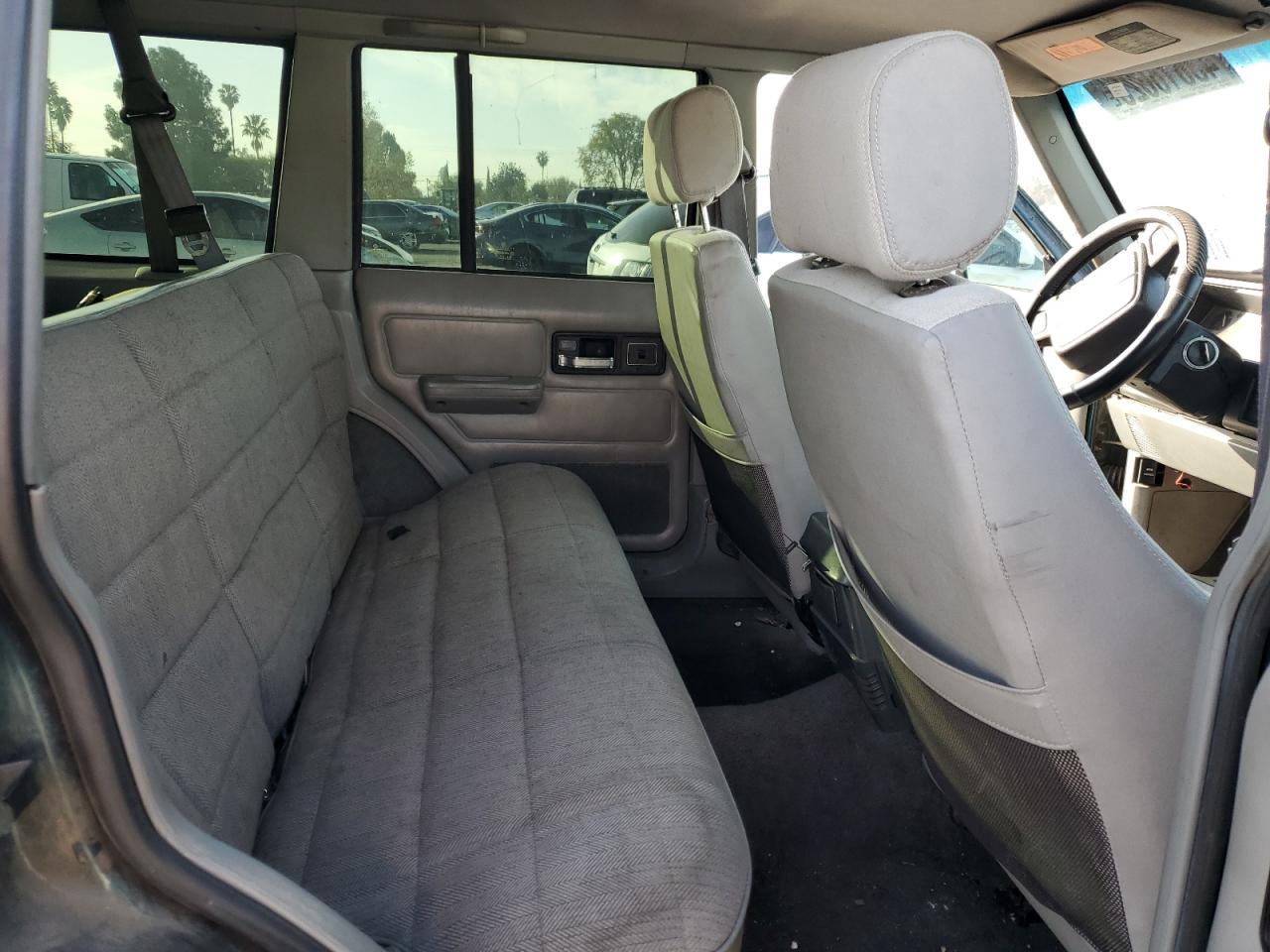 1995 Jeep Grand Cherokee - Image 11