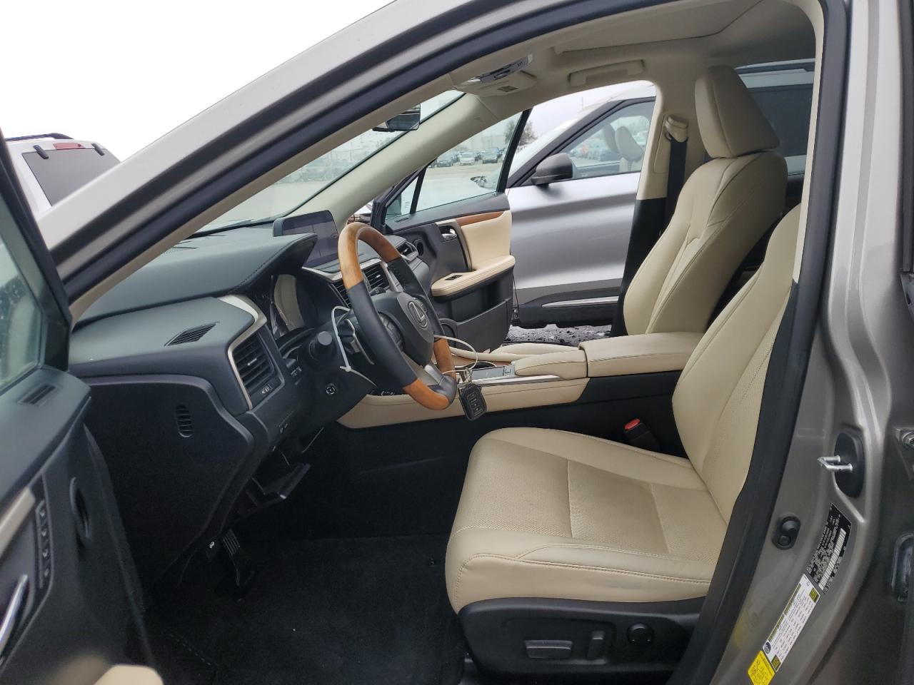 2022 Lexus RX - Image 7