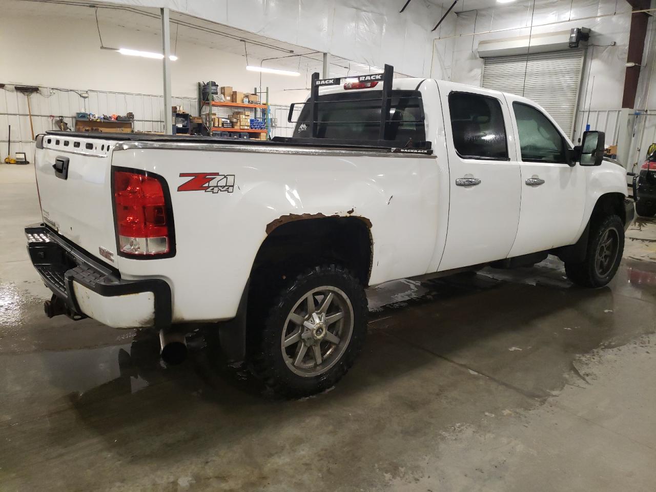 2011 GMC Sierra - Image 3