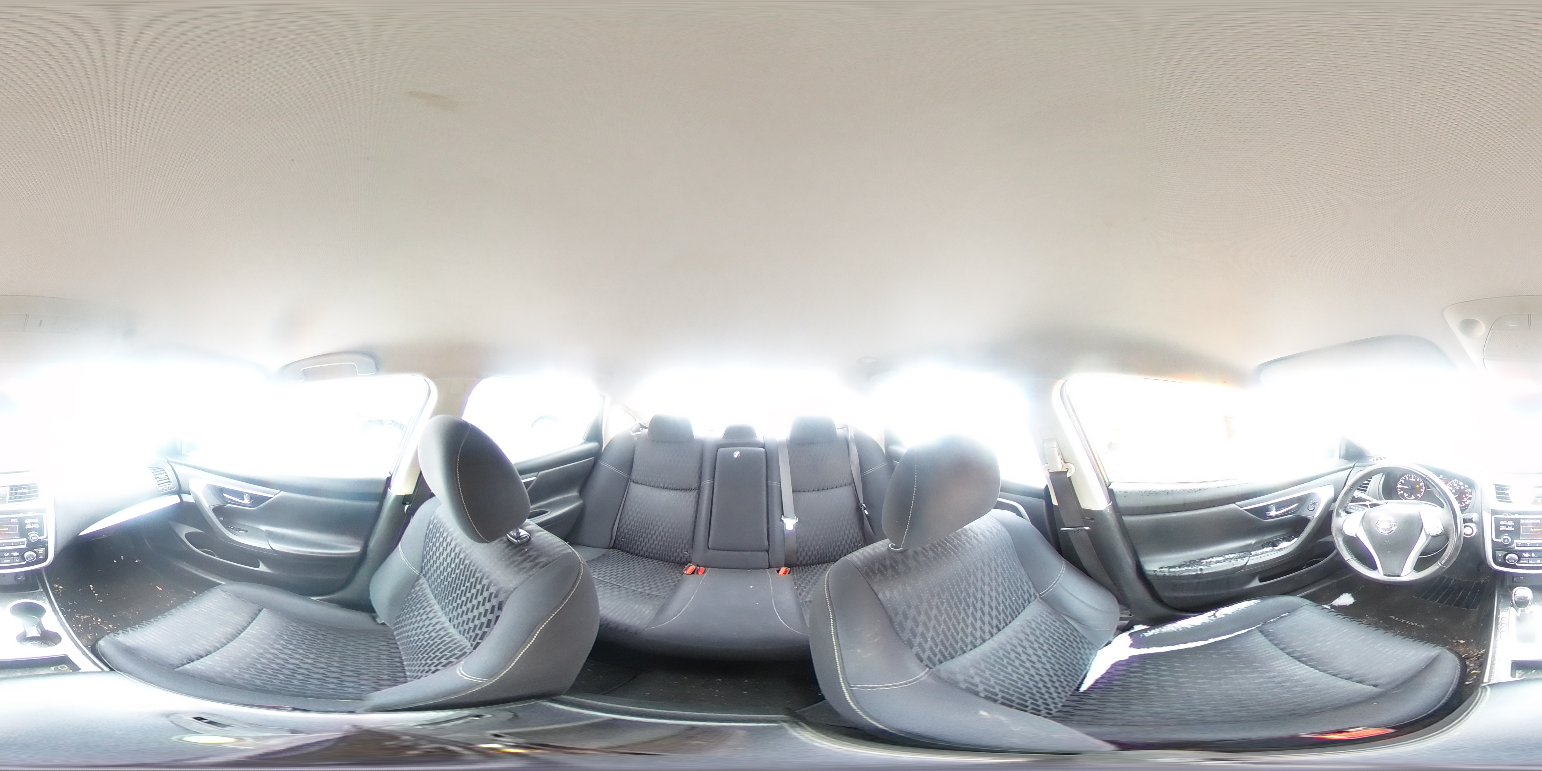 2018 Nissan Altima - Image 12