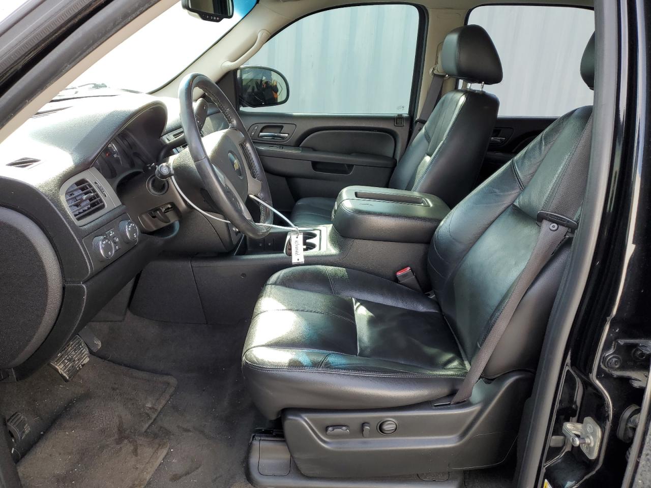 2010 Chevrolet Tahoe - Image 7