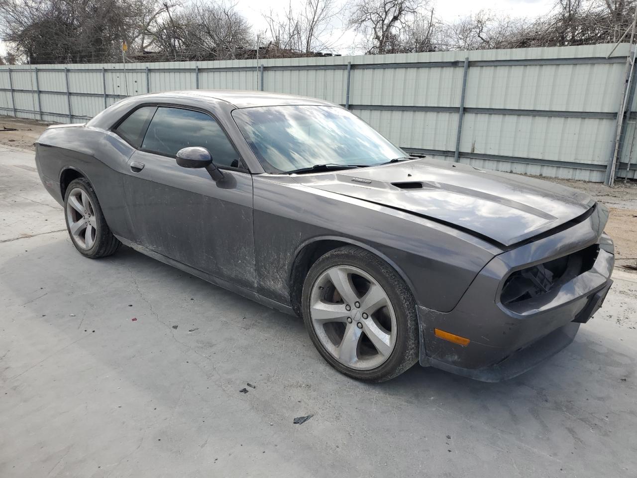 2013 Dodge Challenger - Image 4