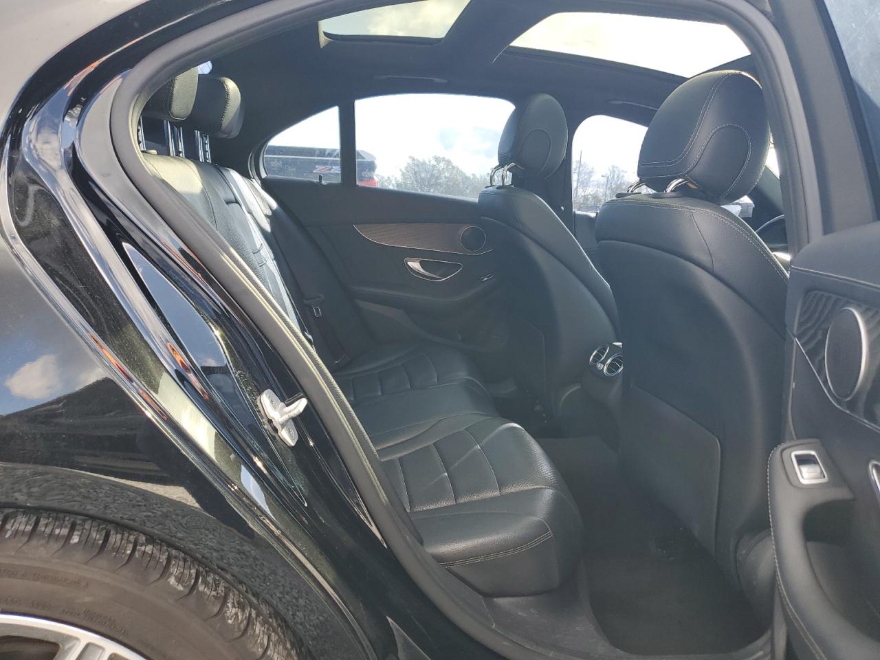 2016 Mercedes-Benz C 300 VIN: 55SWF4JB1GU115846 Lot: 45720255