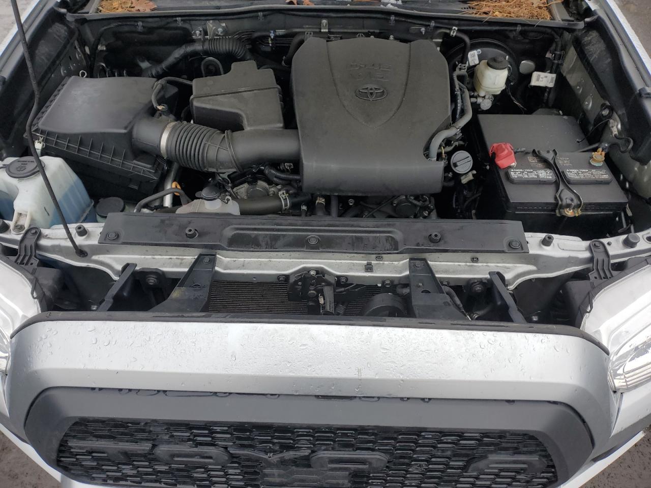 2022 Toyota Tacoma - Image 11